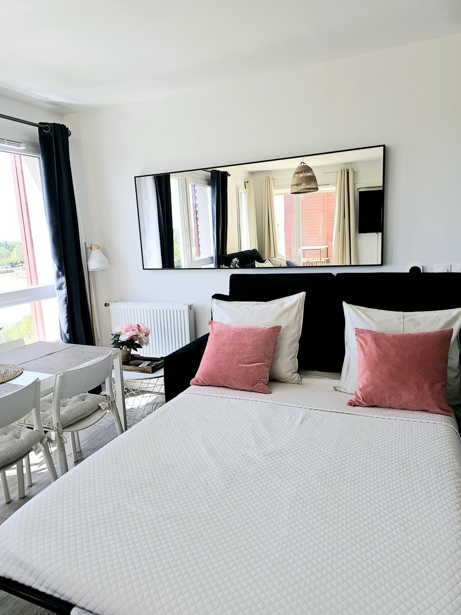 Lakeside Provence - Appartement Classe 4 Etoiles, Vue Sur Le Lac, Parking Sous-Sol, Double Clim มงโตซ์ ภายนอก รูปภาพ