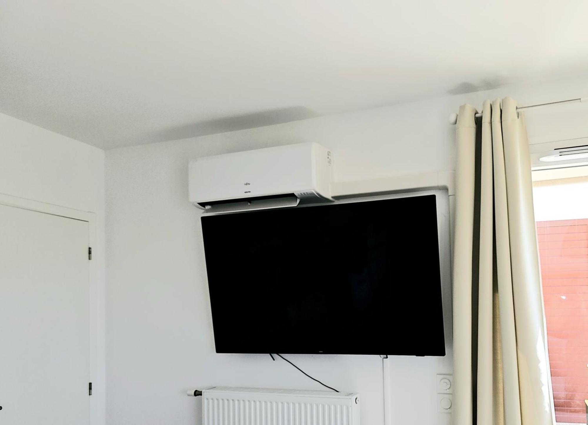 Lakeside Provence - Appartement Classe 4 Etoiles, Vue Sur Le Lac, Parking Sous-Sol, Double Clim มงโตซ์ ภายนอก รูปภาพ